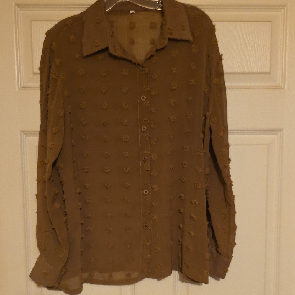 Women’s Brown Textured Button-Up Blouse